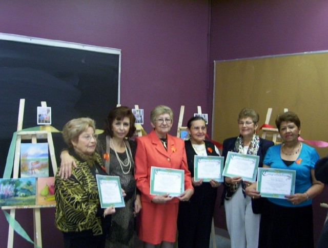 Felicidades a Cecilia Irigoyen (graduada), Irene Abedrapo (maestra), Maria Luisa Vasquez (graduada), Julia Teresa Garzon (graduada), Anita de Gonzalez (graduada) y a Olguita Rincon (graduada)