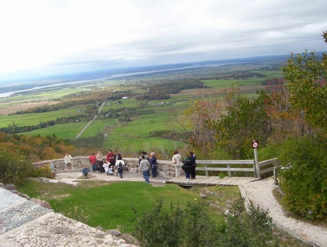 El mirador hacia el valle.